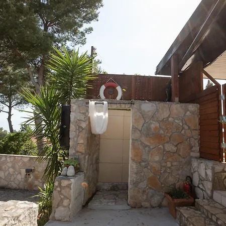 Zdena Apartment *